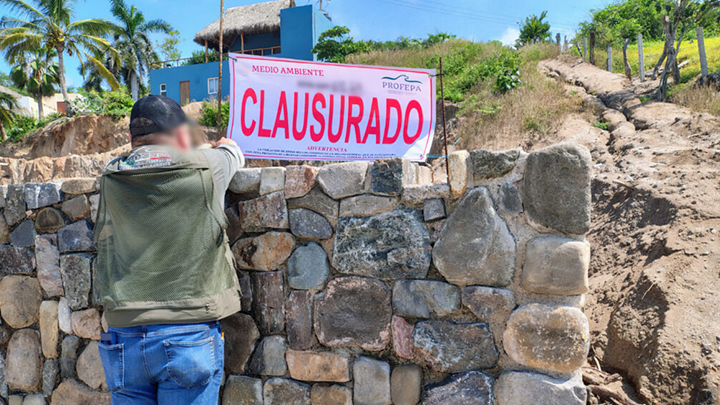Clausura en Patzcuarito
